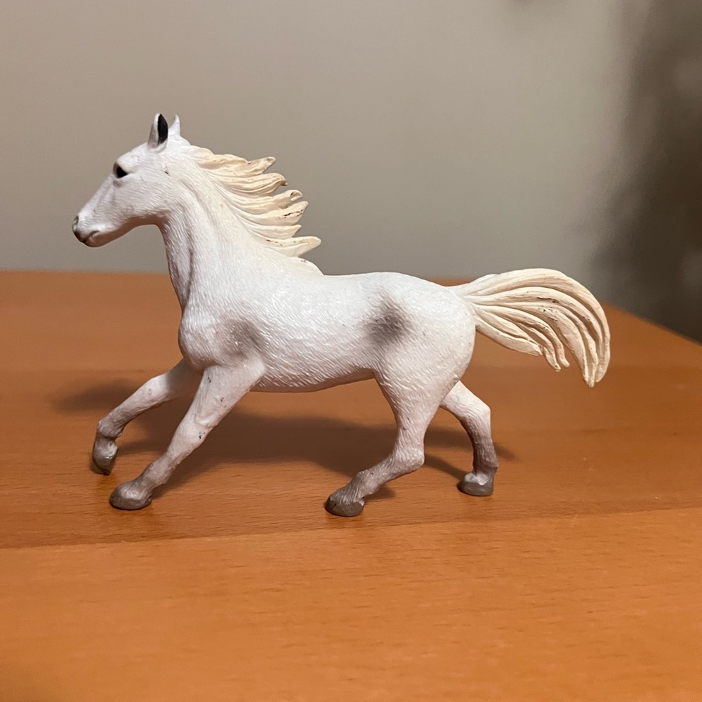 Terra By Battat horse  Toy